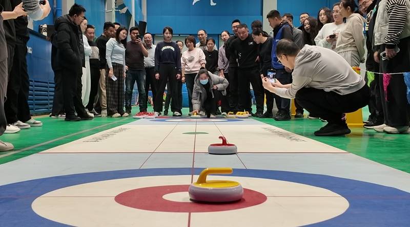 fbsports-宁夏(xià)银川市举行産(chǎn)业职工趣味运动会